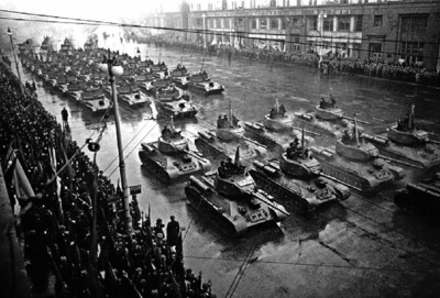 Военный парад в честь 31-й годовщины Октября, 7 ноября 1948 г. Фотохроника