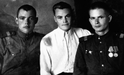 В.И. Баландин с боевыми друзьями