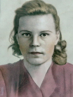 Родная сёстра Лидия