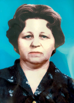 Родная сёстра Тамара