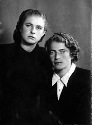 Сестры Василия Костикова – Анастасия и Раиса