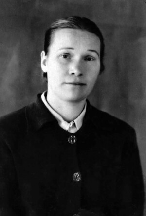 Учитель Снежненской семилетней школы Анна М.П.  Ковганова,  Вышковская  Сахалин, 1954 год