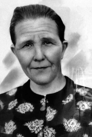 Сазонова Матрёна Петровна (17.11.1911 - 25.01.1967), село Ключи Читинской области, 1940-е